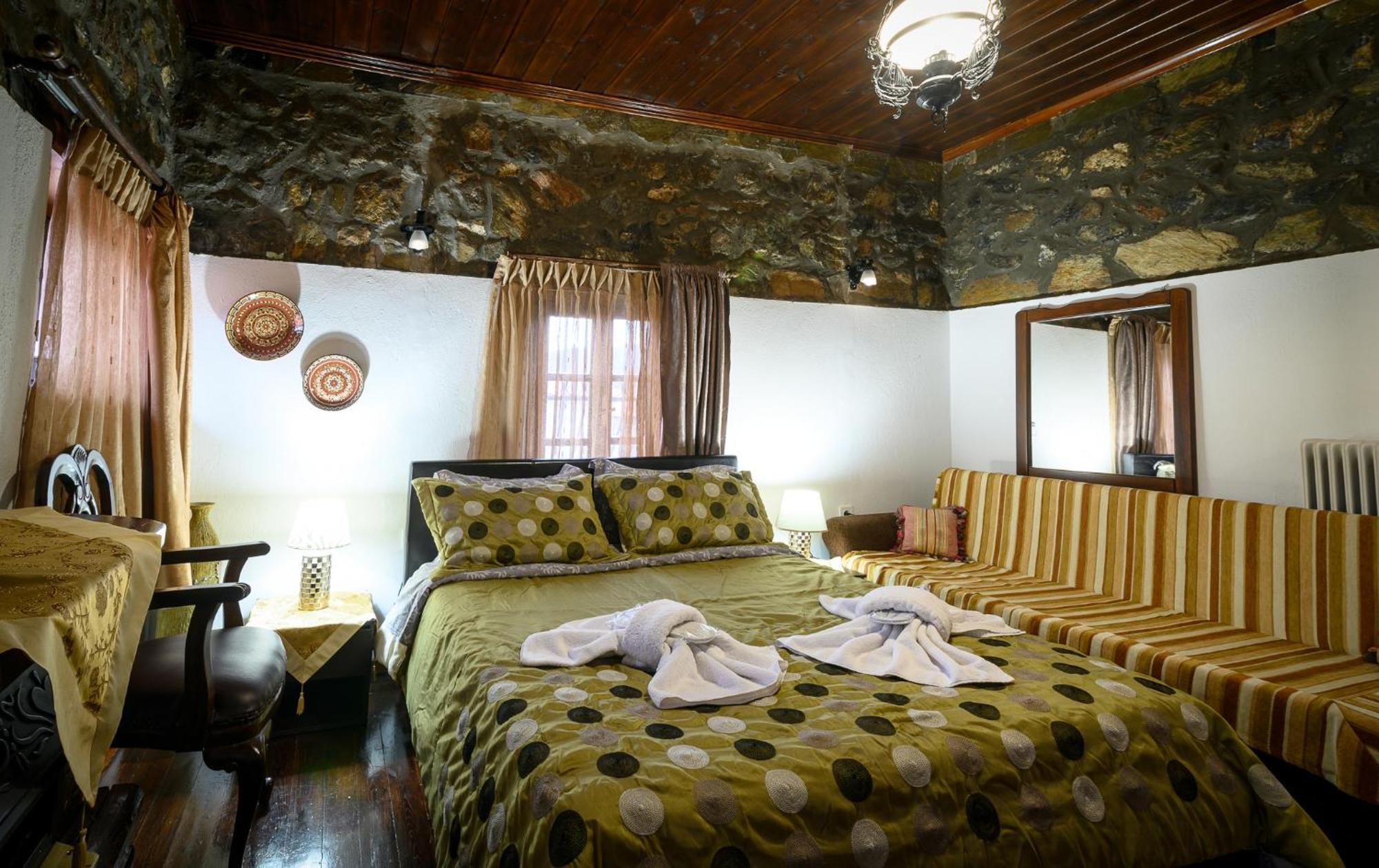 Metohi Inn 帕雷斯阿吉萨那 外观 照片